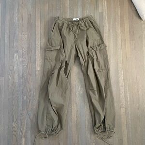 High rise lightweight Cargo Pants
